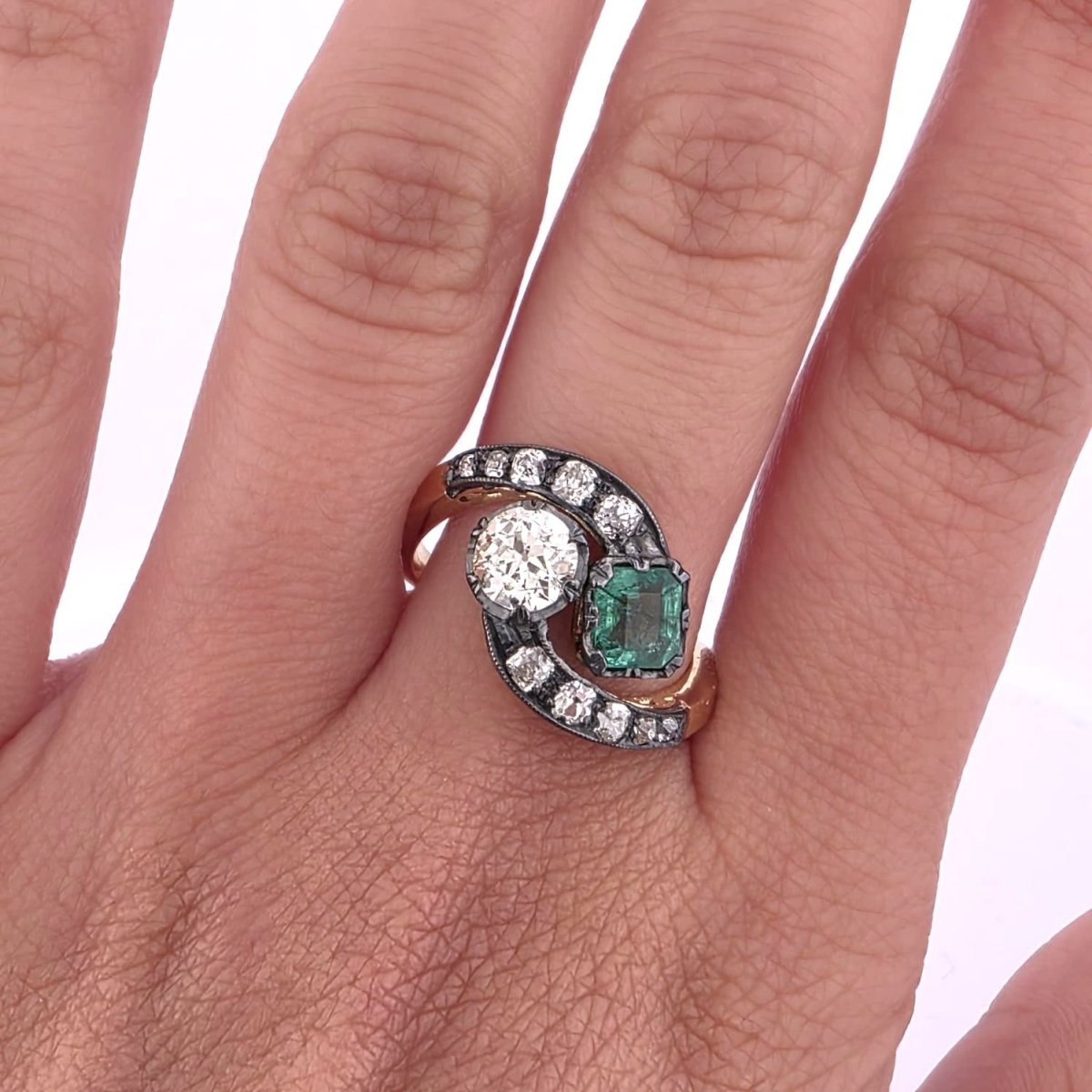 Bague Toi & Moi en or jaune, argent, émeraude et diamants - Castafiore