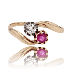 Bague Toi & Moi en or jaune, rubis et diamant - Castafiore