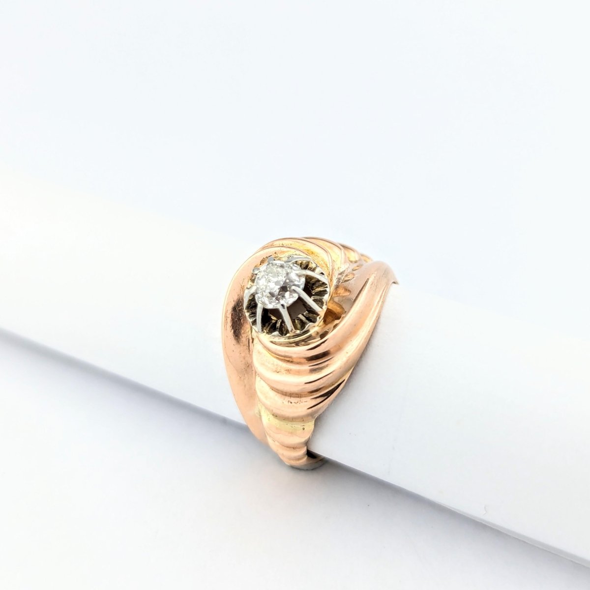 Bague Tourbillon en or rose et diamant - Castafiore