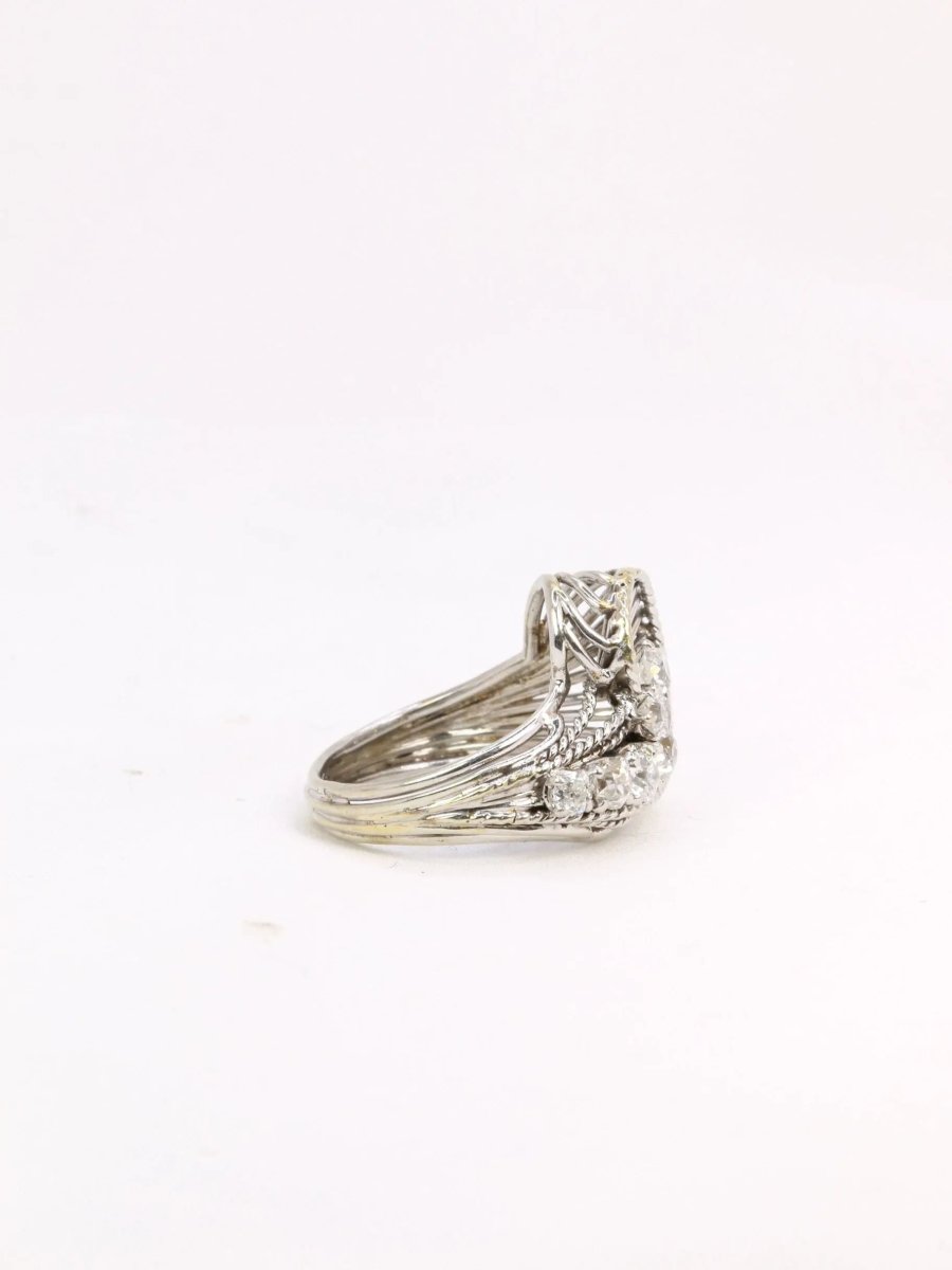 Bague tourbillon or blanc diamants 1 ct - Castafiore