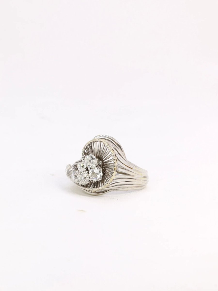 Bague tourbillon or blanc diamants 1 ct - Castafiore