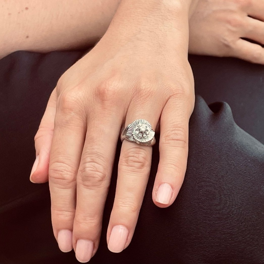 Bague Tourbillon or blanc platine et diamant - Castafiore