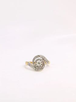 Bague tourbillon or platine diamants taille ancienne 0,15 ct - Castafiore