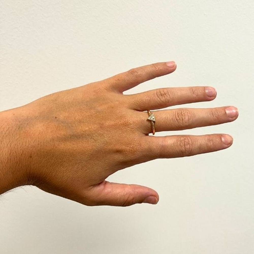 Bague triangle en or rose et diamants - Castafiore