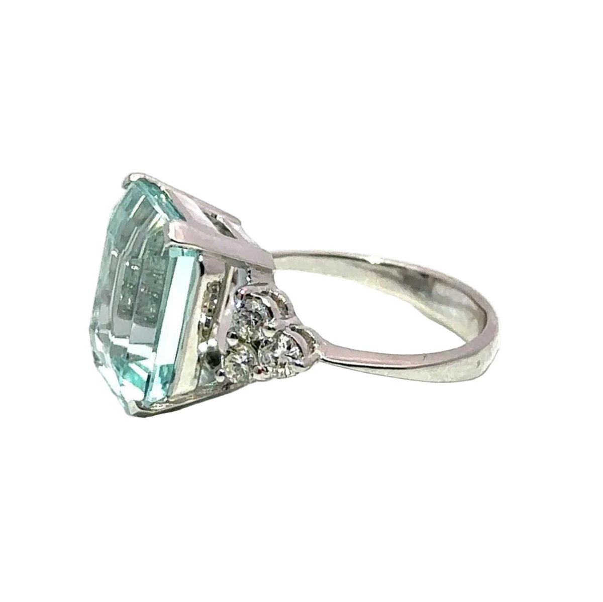 Bague Trilogie en or blanc, aigue - marine et diamants - Castafiore