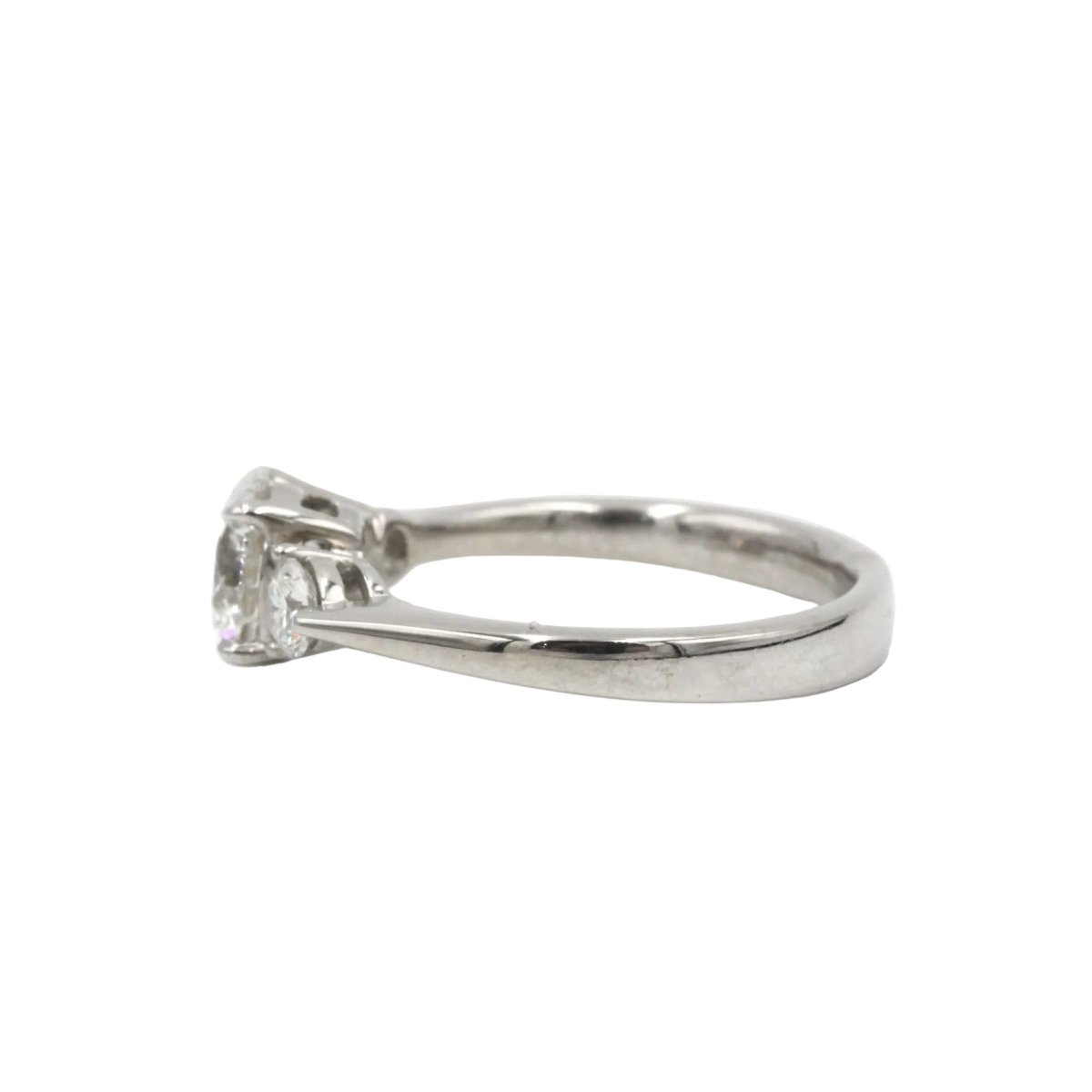 Bague Trilogie en or blanc et diamants - Castafiore