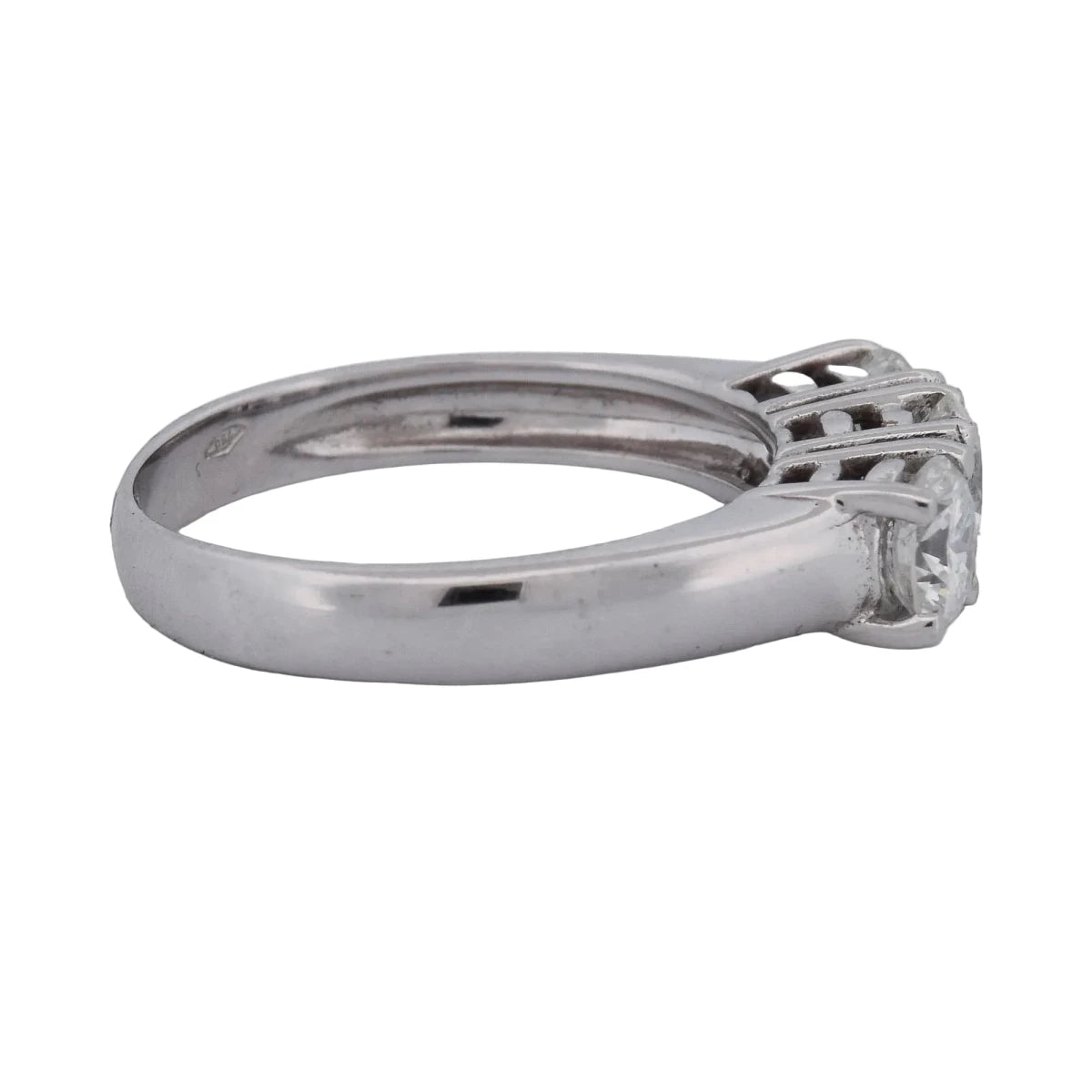 Bague Trilogie en or blanc et diamants - Castafiore