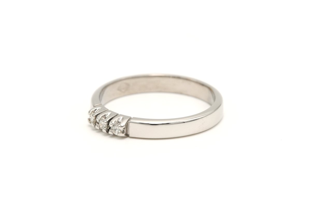 Bague Trilogie en or blanc et diamants - Castafiore