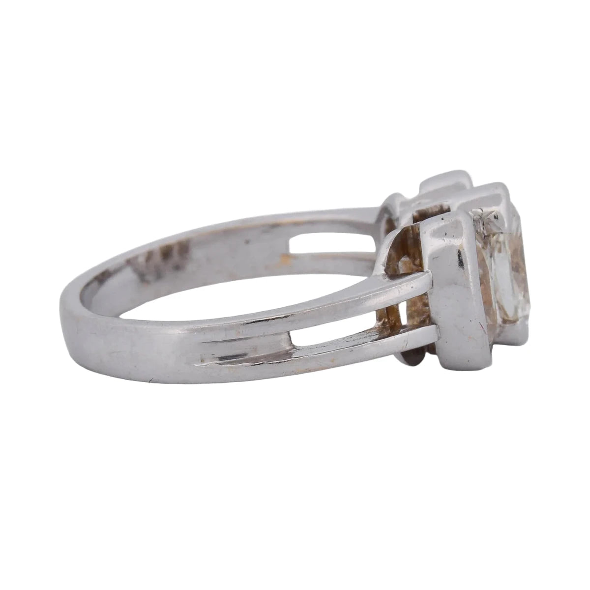 Bague Trilogie en or blanc et diamants - Castafiore