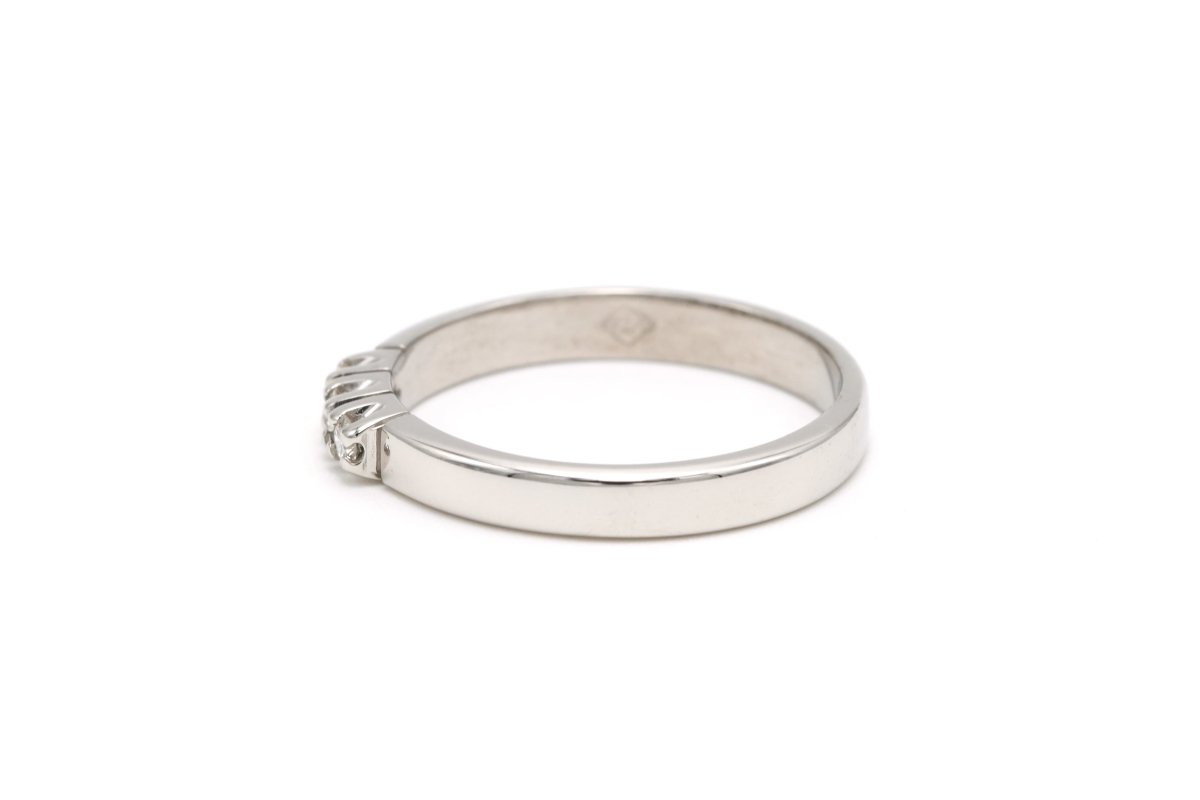 Bague Trilogie en or blanc et diamants - Castafiore