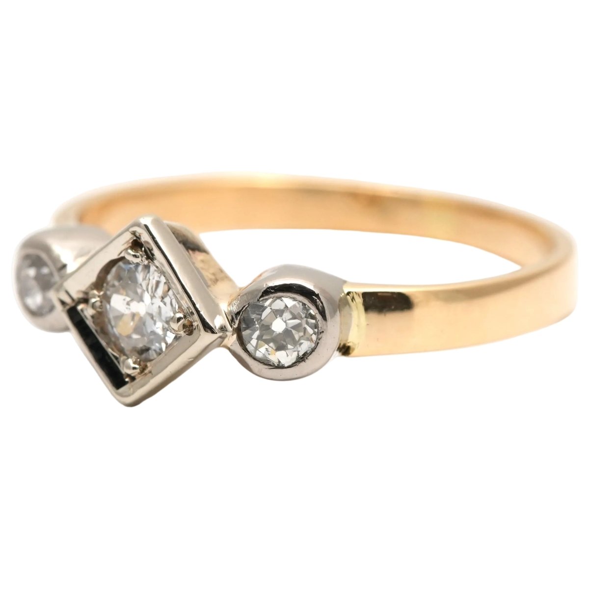 Bague Trilogie en or blanc, or jaune et diamants - Castafiore