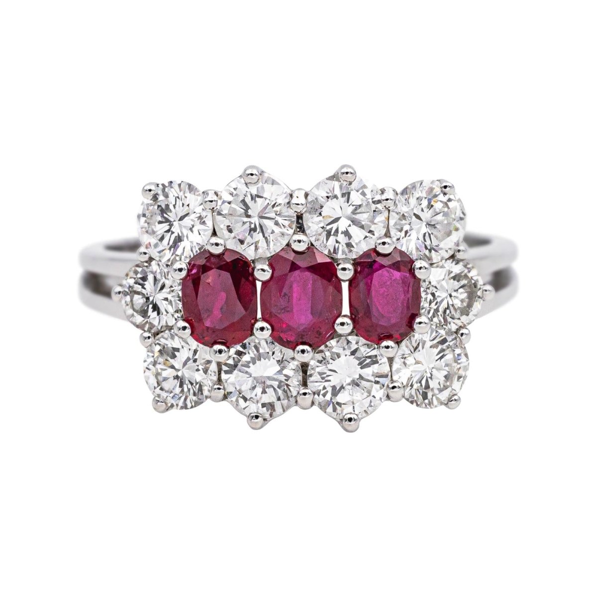 Bague Trilogie en or blanc, rubis et diamants - Castafiore