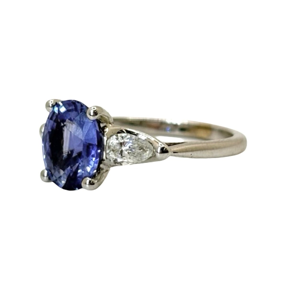 Bague Trilogie en or blanc, saphir et diamants - Castafiore
