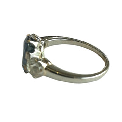 Bague Trilogie en or blanc, saphir et diamants - Castafiore