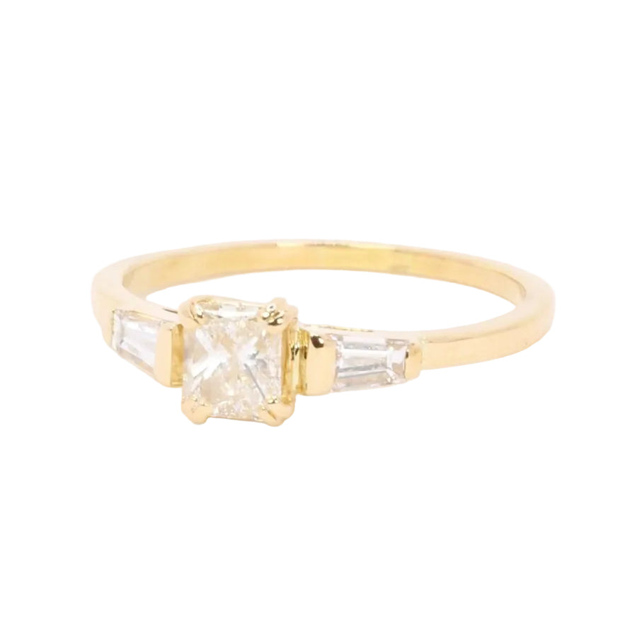 Bague trilogie en or jaune et diamants - Castafiore