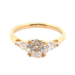Bague Trilogie en or jaune et diamants - Castafiore