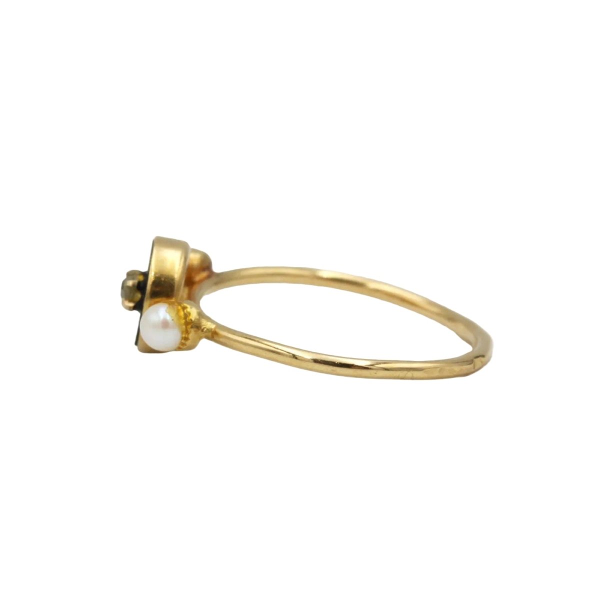 Bague Trilogie en or jaune, onyx, perles et diamant - Castafiore