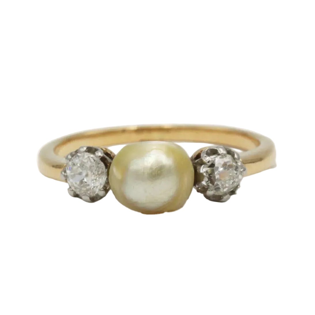 Bague Trilogie en or jaune, perle et diamants - Castafiore