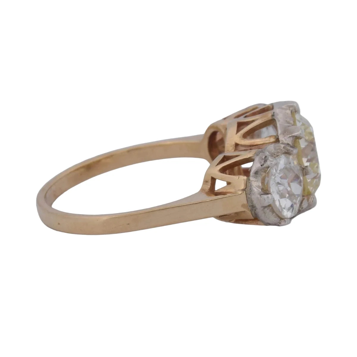 Bague Trilogie en or jaune, platine et diamants - Castafiore