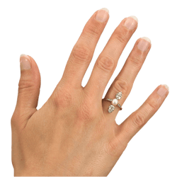 Bague Trilogie en or jaune, platine, perle et diamants - Castafiore