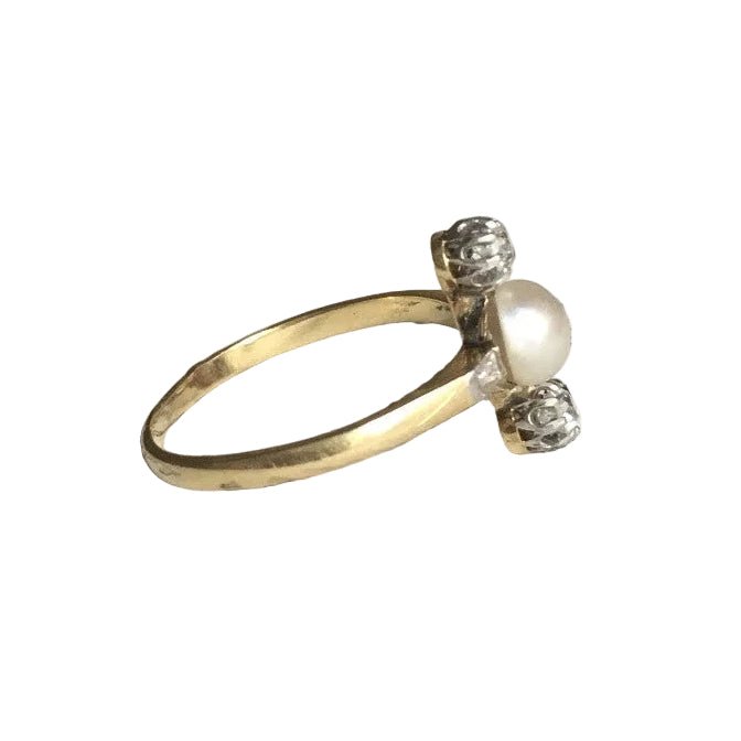 Bague Trilogie en or jaune, platine, perle et diamants - Castafiore
