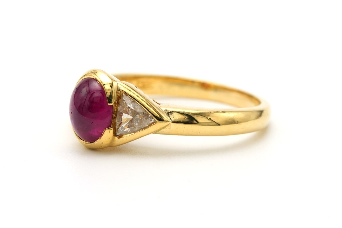 Bague Trilogie en or jaune, rubis et diamants - Castafiore