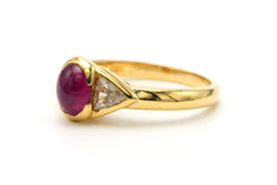 Bague Trilogie en or jaune, rubis et diamants - Castafiore