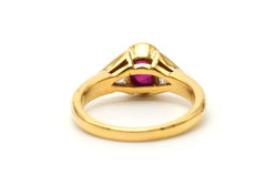 Bague Trilogie en or jaune, rubis et diamants - Castafiore