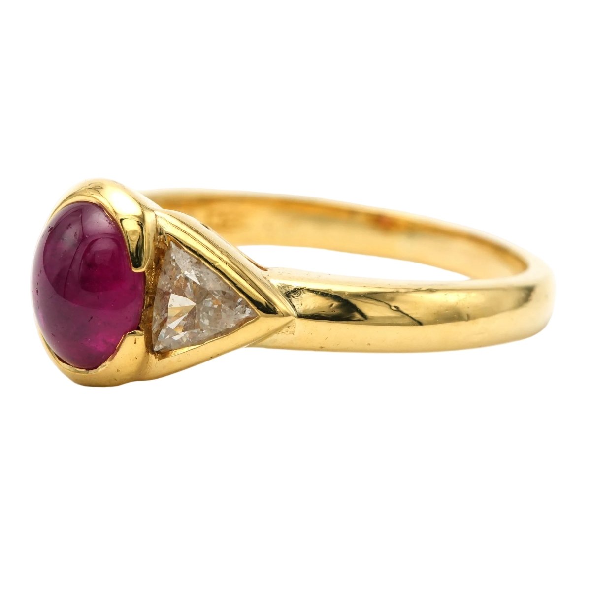 Bague Trilogie en or jaune, rubis et diamants - Castafiore
