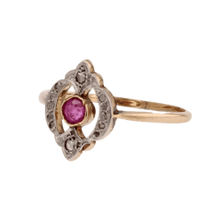 Bague Trilogie en or jaune, rubis et diamants - Castafiore