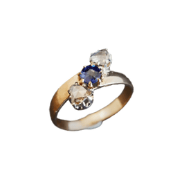 Bague Trilogie en or jaune, saphir et diamants - Castafiore