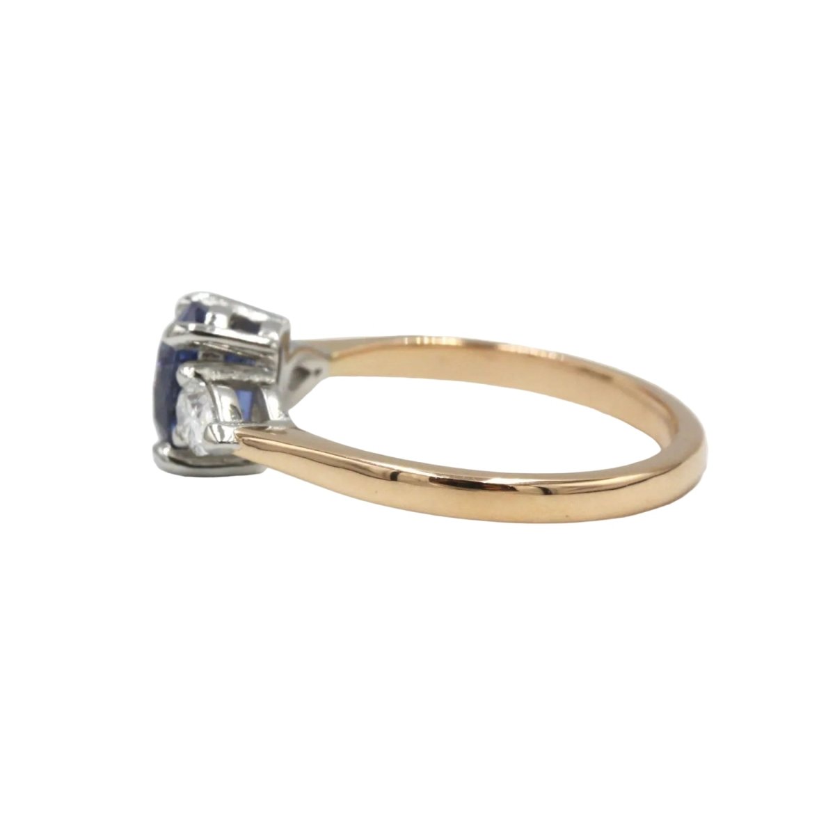 Bague Trilogie en or jaune, saphir et diamants - Castafiore