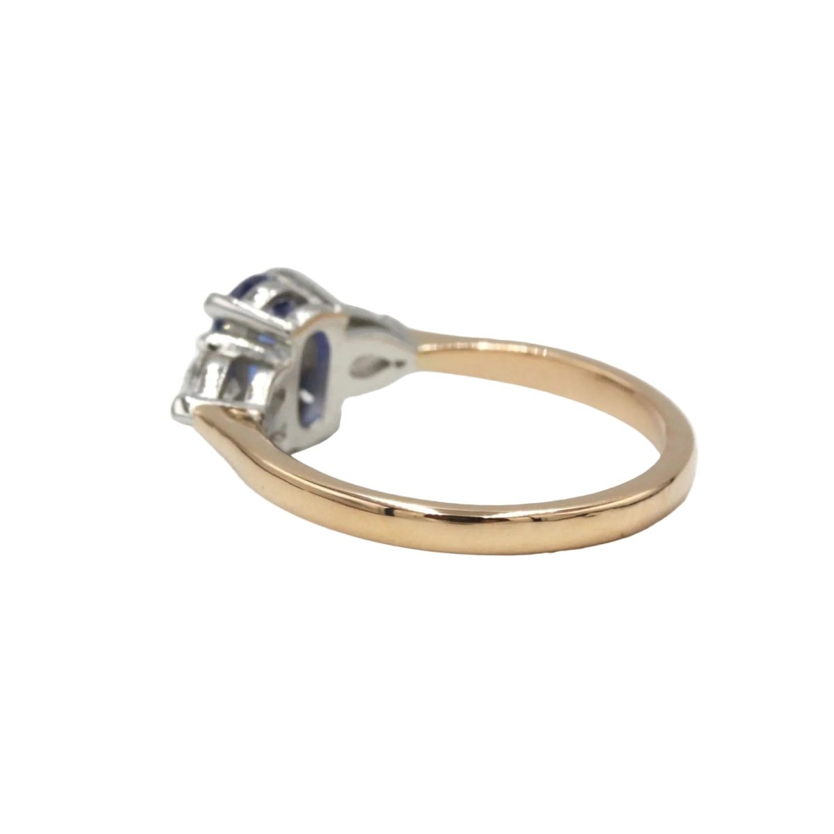 Bague Trilogie en or jaune, saphir et diamants - Castafiore