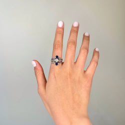 Bague Trilogie en or rose, argent, saphirs et diamants - Castafiore