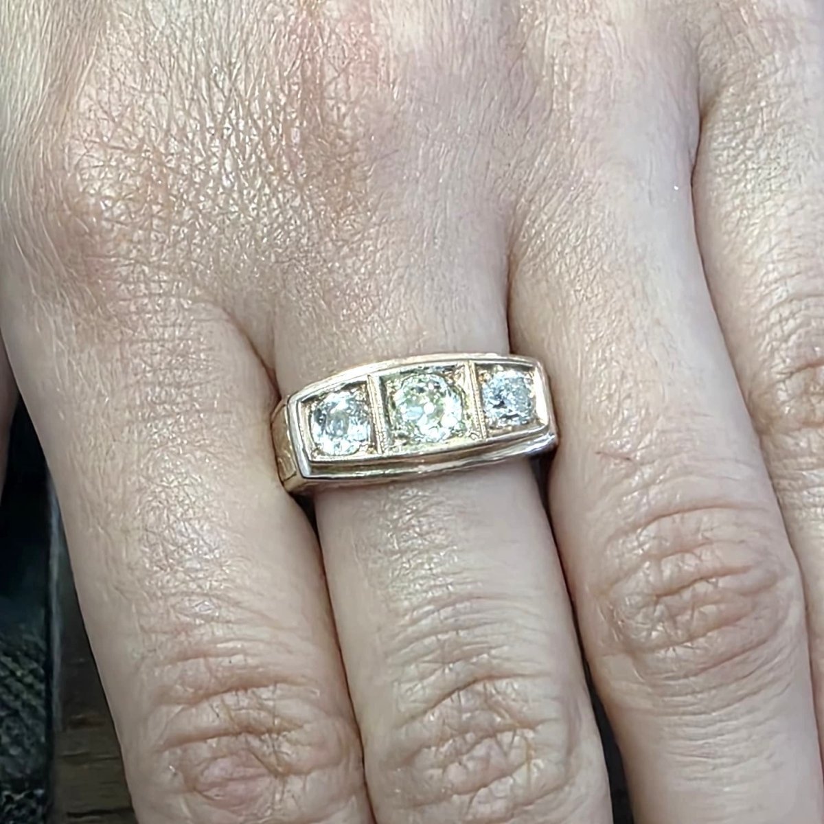 Bague Trilogie en or rose et diamants - Castafiore