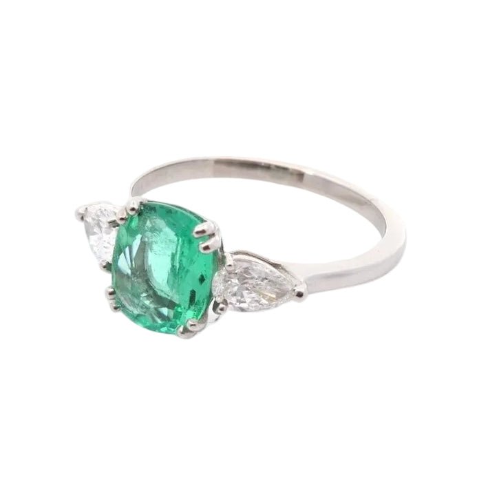 Bague Trilogie en platine, émeraude et diamants - Castafiore