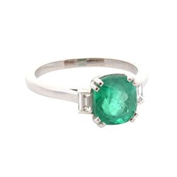 Bague Trilogie en platine, émeraude et diamants - Castafiore
