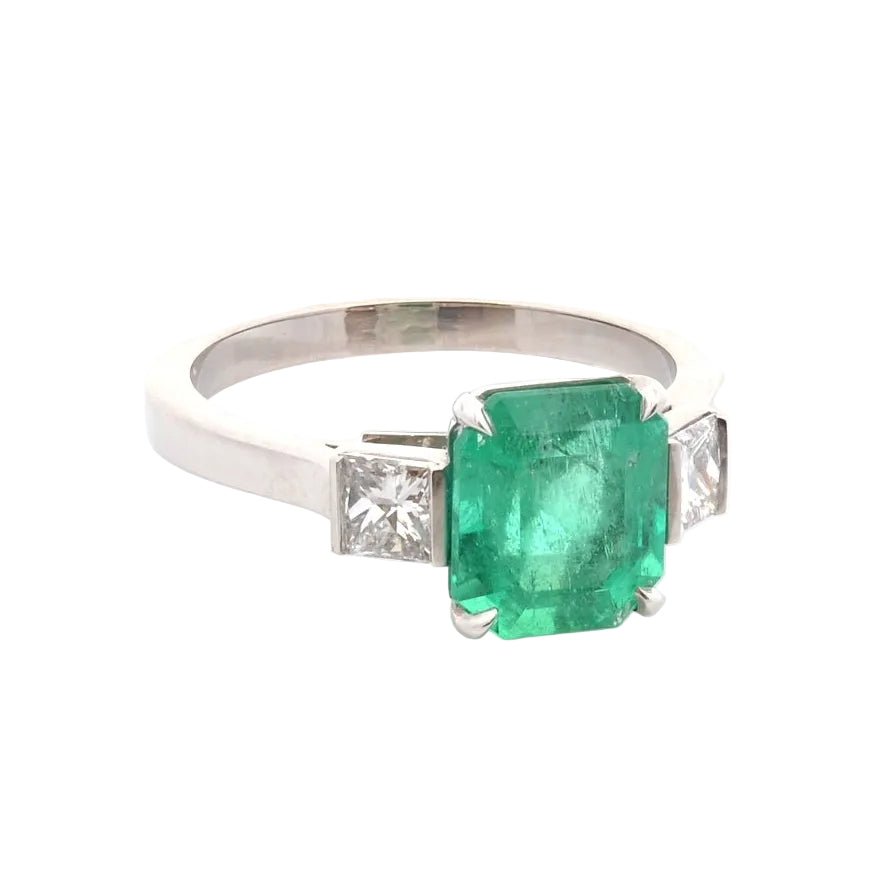Bague Trilogie en platine, émeraude et diamants - Castafiore