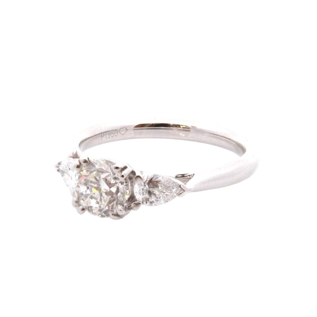 Bague trilogie en platine et diamants - Castafiore