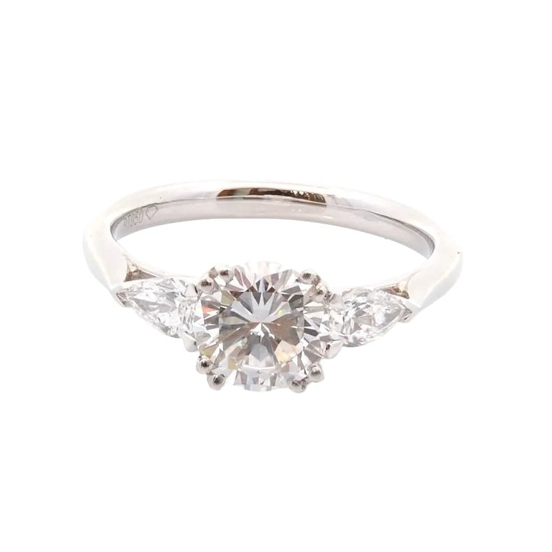 Bague Trilogie en platine et diamants - Castafiore