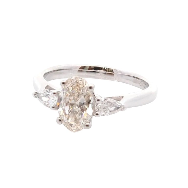 Bague Trilogie en platine et diamants - Castafiore