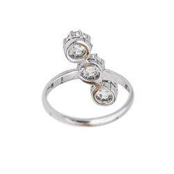 Bague Trilogie en platine et diamants - Castafiore
