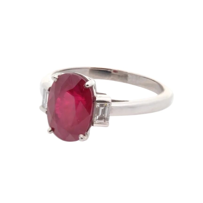 Bague Trilogie en platine, rubis et diamants - Castafiore