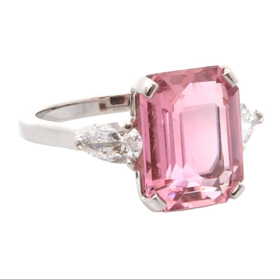 Ring pink tourmaline and diamonds