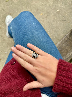 Bague VAN CLEEF AND ARPELS quadrillage en or jaune et onyx et diamant - Castafiore