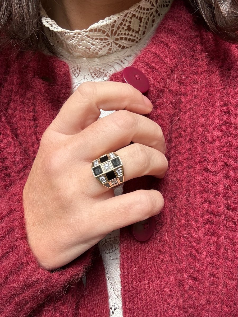 Bague VAN CLEEF AND ARPELS quadrillage en or jaune et onyx et diamant - Castafiore