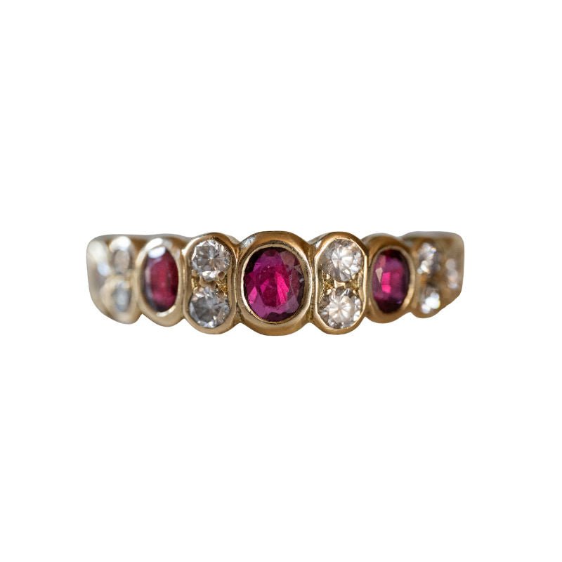 Bague VAN CLEEF & ARPELS en or jaune, diamants et rubis - Castafiore
