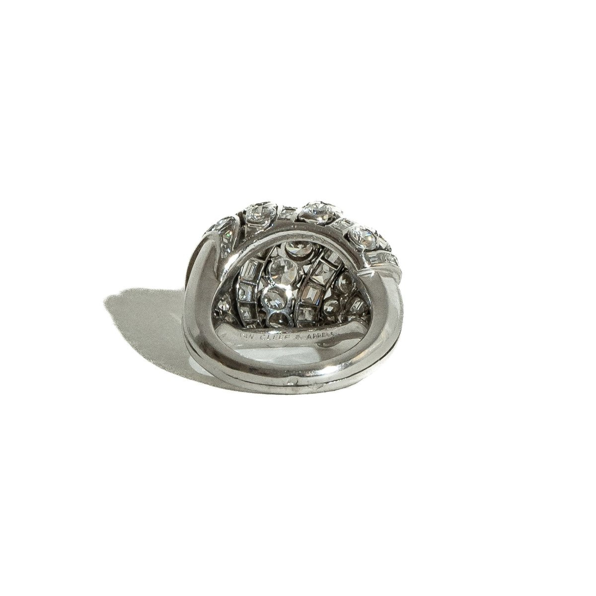 Bague VAN CLEEF & ARPELS en platine et diamants - Castafiore