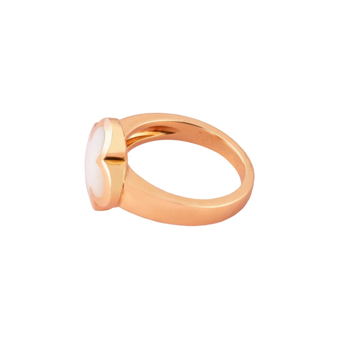 Bague VAN CLEEF & ARPELS "Pure Alhambra" en or jaune et nacre - Castafiore