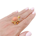 Bague VAN CLEEF & ARPELS "Tortue" en or jaune, diamant et corail - Castafiore